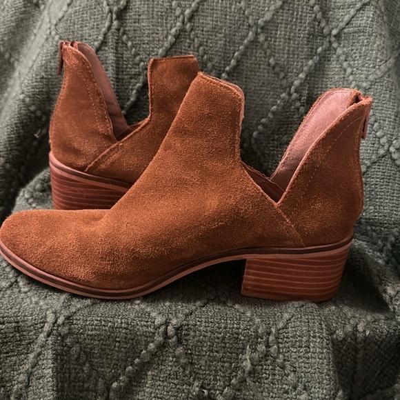 Tan Leather Steve Madden Booties - Size 6.5 - Picture 8 of 12